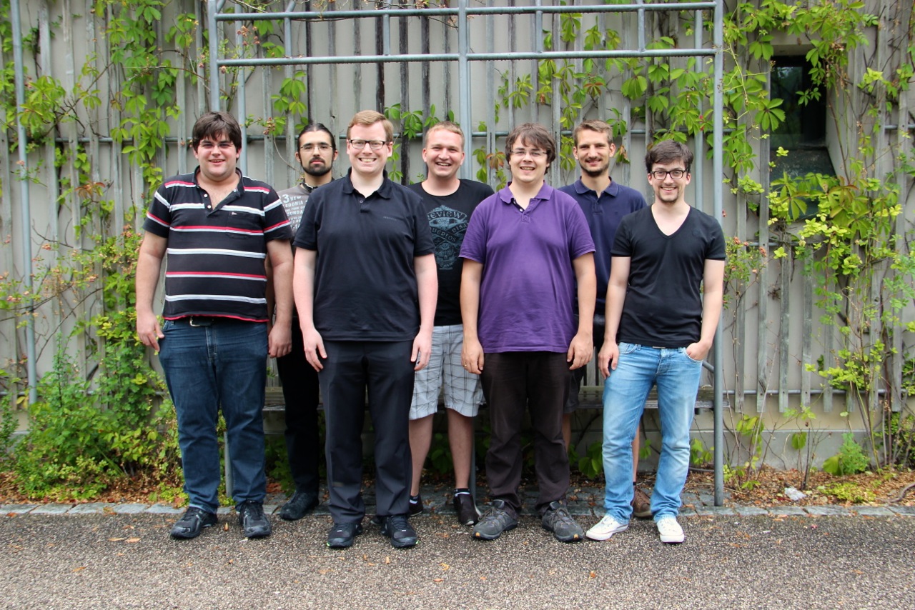 7 der 17 Gründungsmitglieder des "Computerverein Passau"