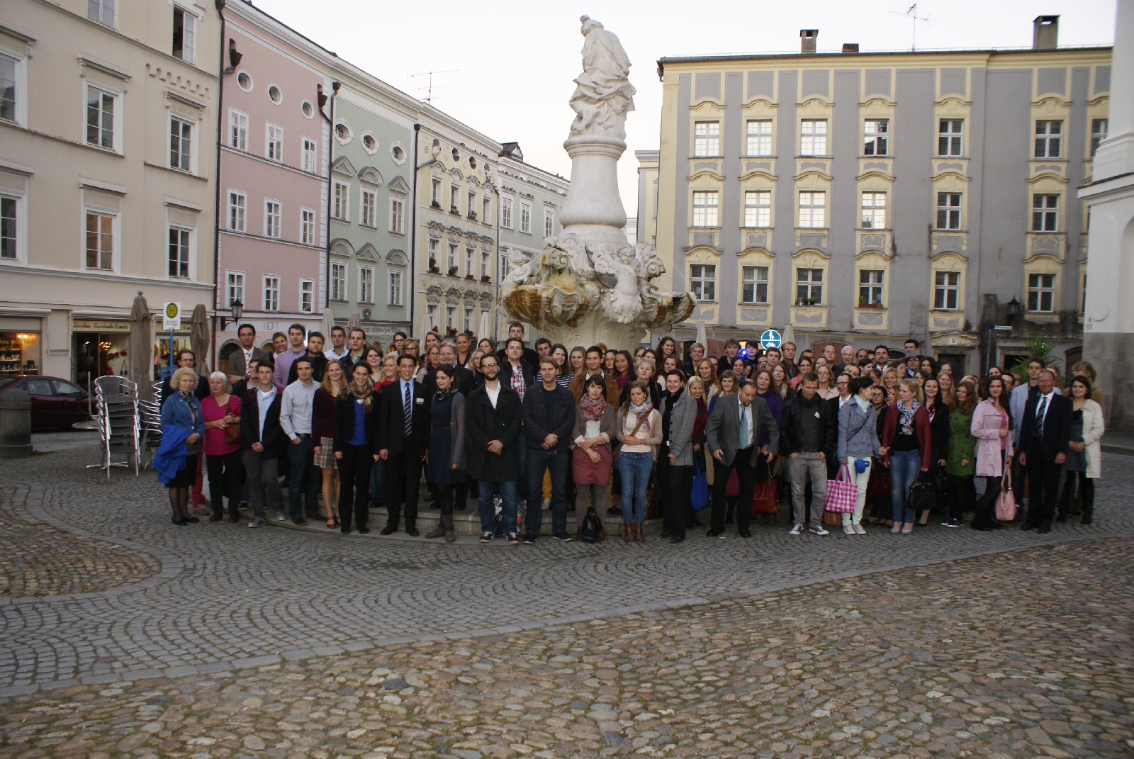 Die Teilnehmer und Teilnehmerinnen des Deutsch-Tschechischen Rechtsfestivals